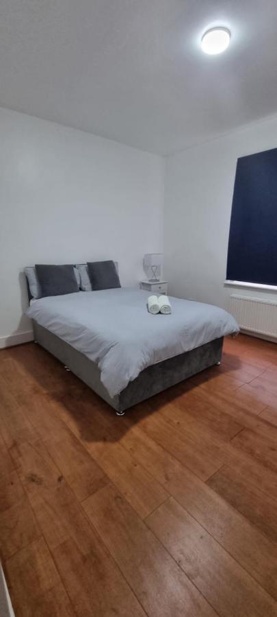 Cricklewood Broadway Guest Home Londres Extérieur photo