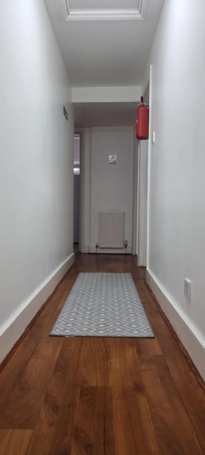 Cricklewood Broadway Guest Home Londres Extérieur photo