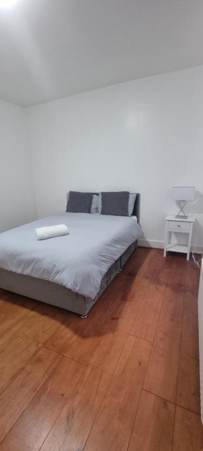 Cricklewood Broadway Guest Home Londres Extérieur photo