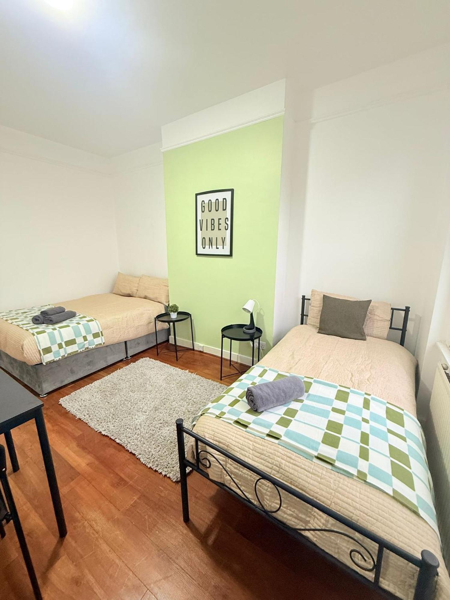 Cricklewood Broadway Guest Home Londres Extérieur photo