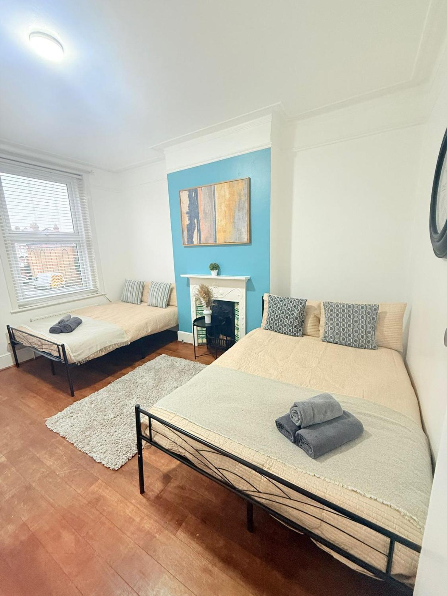 Cricklewood Broadway Guest Home Londres Extérieur photo