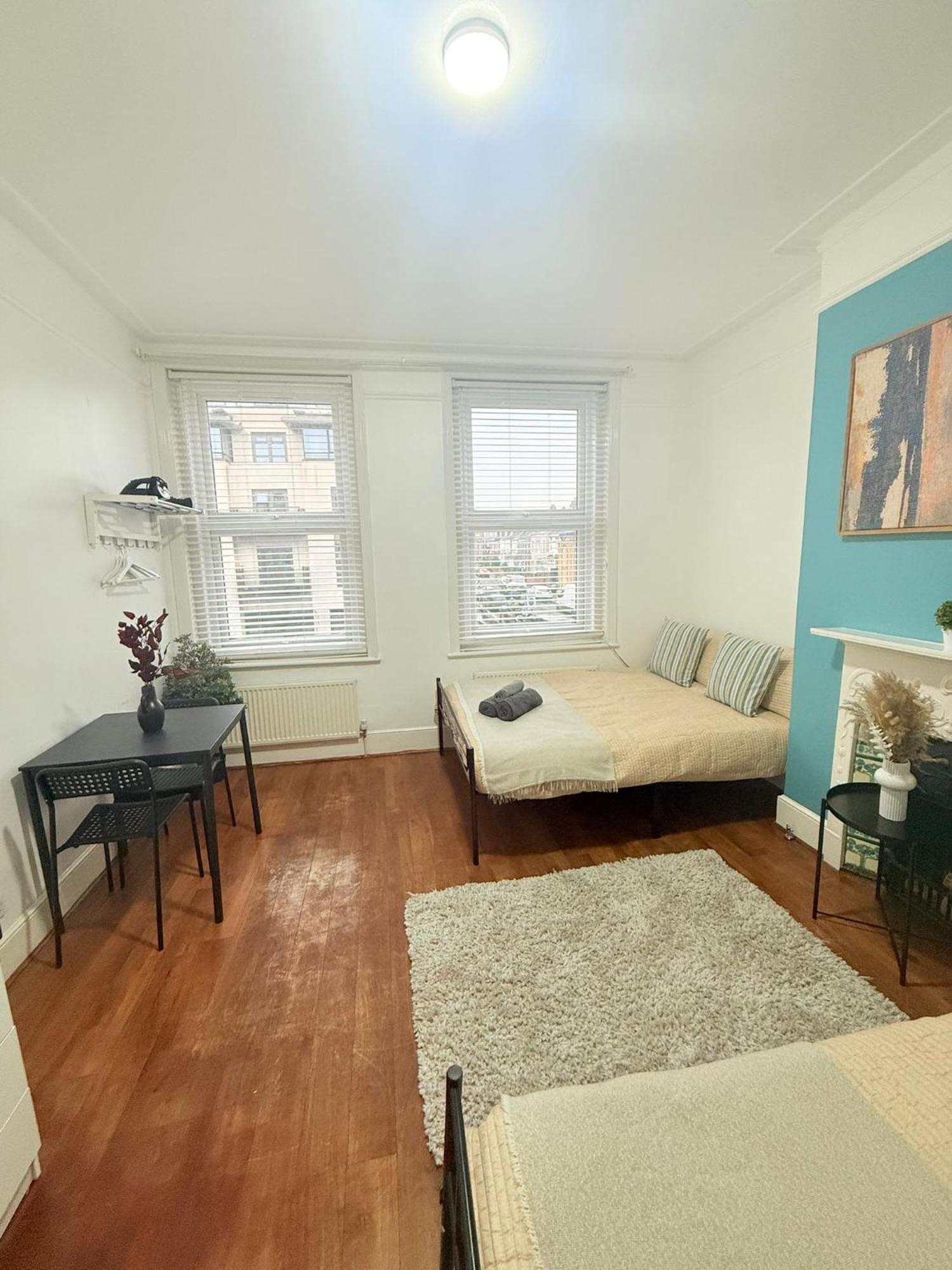 Cricklewood Broadway Guest Home Londres Extérieur photo
